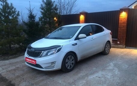 KIA Rio III рестайлинг, 2013 год, 650 000 рублей, 1 фотография