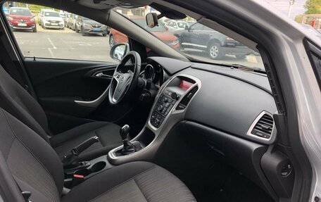 Opel Astra J, 2010 год, 660 000 рублей, 9 фотография