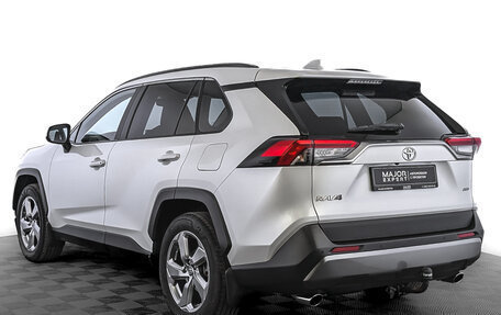 Toyota RAV4, 2021 год, 3 800 000 рублей, 7 фотография