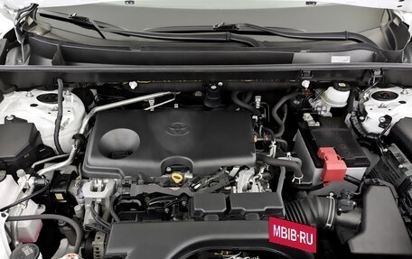 Toyota RAV4, 2021 год, 3 800 000 рублей, 9 фотография