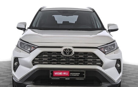 Toyota RAV4, 2021 год, 3 800 000 рублей, 2 фотография