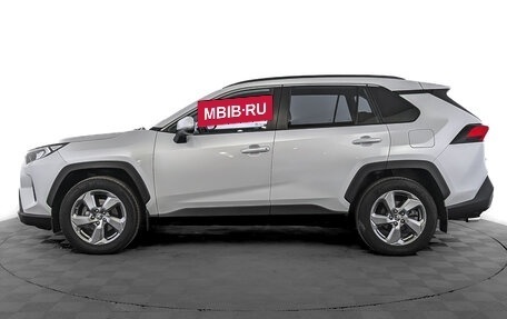Toyota RAV4, 2021 год, 3 800 000 рублей, 8 фотография