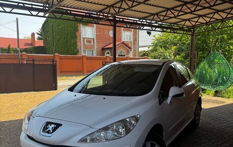 Peugeot 308 II, 2010 год, 525 000 рублей, 2 фотография