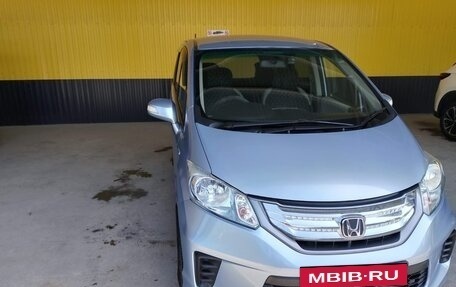Honda Freed I, 2013 год, 1 220 000 рублей, 3 фотография