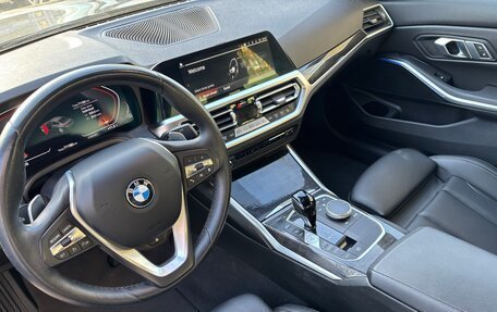 BMW 3 серия, 2022 год, 3 995 000 рублей, 10 фотография