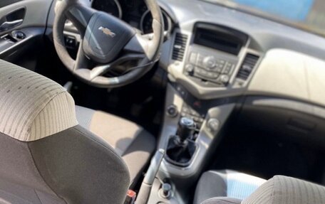 Chevrolet Cruze II, 2011 год, 650 000 рублей, 5 фотография