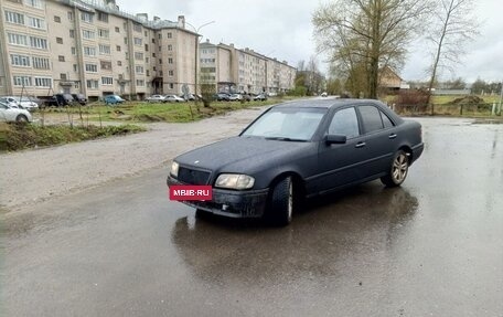 Mercedes-Benz C-Класс, 1993 год, 275 000 рублей, 3 фотография