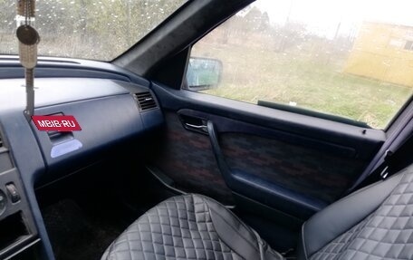 Mercedes-Benz C-Класс, 1993 год, 275 000 рублей, 2 фотография