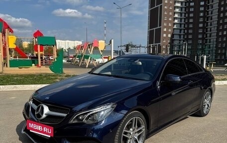 Mercedes-Benz E-Класс, 2015 год, 2 500 000 рублей, 3 фотография