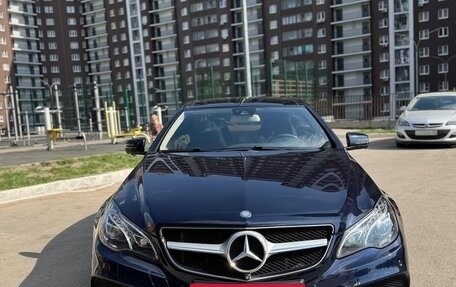 Mercedes-Benz E-Класс, 2015 год, 2 500 000 рублей, 4 фотография