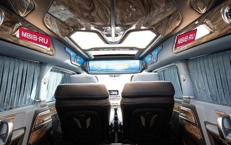 Mercedes-Benz V-Класс, 2025 год, 23 500 000 рублей, 24 фотография