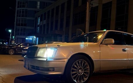 Toyota Crown Majesta, 1997 год, 650 000 рублей, 10 фотография