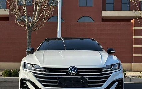 Volkswagen Passat CC, 2022 год, 3 170 000 рублей, 2 фотография