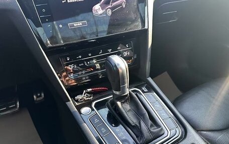 Volkswagen Passat CC, 2022 год, 3 170 000 рублей, 12 фотография