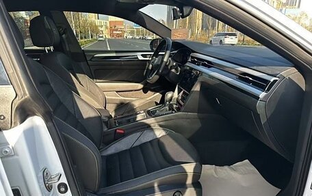 Volkswagen Passat CC, 2022 год, 3 170 000 рублей, 13 фотография