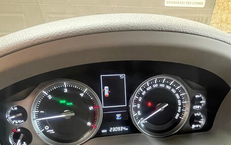 Toyota Land Cruiser 200, 2016 год, 6 100 000 рублей, 11 фотография