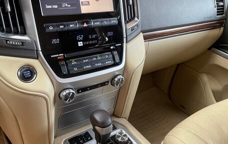 Toyota Land Cruiser 200, 2016 год, 6 100 000 рублей, 15 фотография