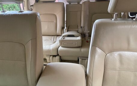 Toyota Land Cruiser 200, 2016 год, 6 100 000 рублей, 16 фотография