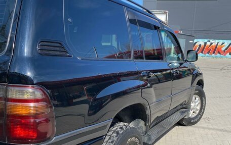 Toyota Land Cruiser 100 рестайлинг 2, 2001 год, 2 099 990 рублей, 2 фотография