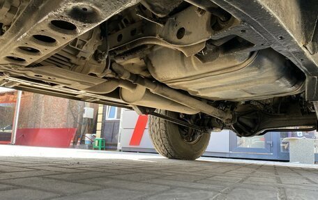 Toyota Land Cruiser 100 рестайлинг 2, 2001 год, 2 099 990 рублей, 28 фотография
