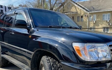 Toyota Land Cruiser 100 рестайлинг 2, 2001 год, 2 099 990 рублей, 29 фотография