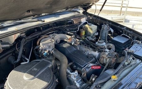Toyota Land Cruiser 100 рестайлинг 2, 2001 год, 2 099 990 рублей, 25 фотография