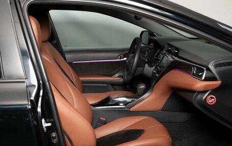 Toyota Camry, 2019 год, 2 500 000 рублей, 10 фотография