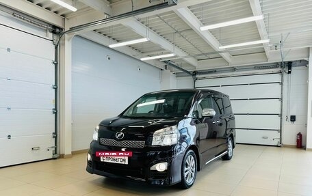 Toyota Voxy II, 2012 год, 1 799 000 рублей, 2 фотография