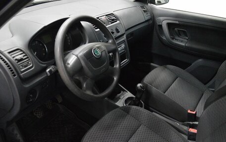 Skoda Fabia II, 2010 год, 550 000 рублей, 10 фотография