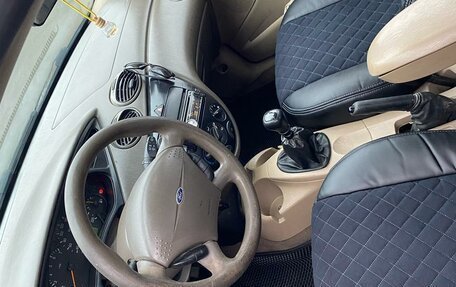 Ford Focus IV, 2000 год, 440 000 рублей, 9 фотография