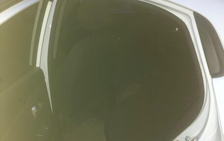 KIA Rio III рестайлинг, 2013 год, 650 000 рублей, 2 фотография