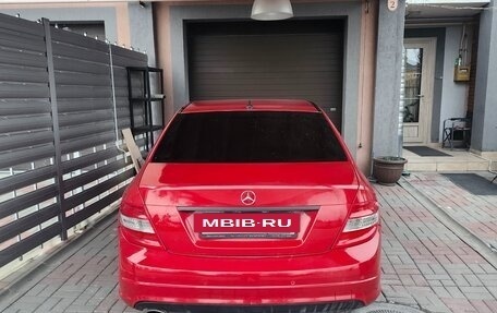 Mercedes-Benz C-Класс, 2010 год, 950 000 рублей, 3 фотография