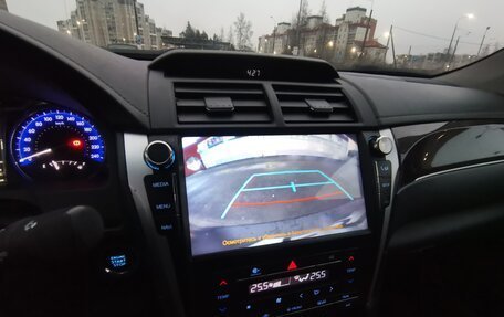 Toyota Camry, 2017 год, 1 920 000 рублей, 2 фотография