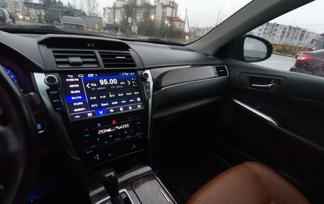Toyota Camry, 2017 год, 1 920 000 рублей, 9 фотография