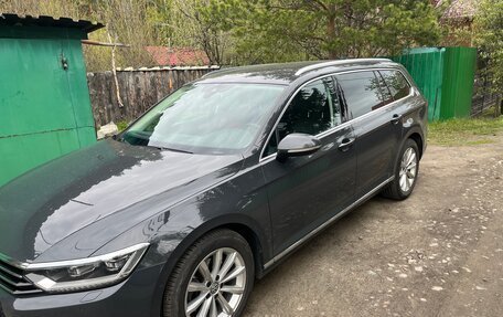 Volkswagen Passat B8 рестайлинг, 2019 год, 3 150 000 рублей, 2 фотография