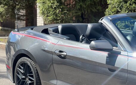 Ford Mustang VI рестайлинг, 2020 год, 1 700 000 рублей, 6 фотография