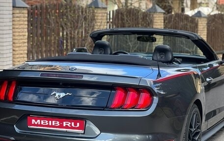 Ford Mustang VI рестайлинг, 2020 год, 1 700 000 рублей, 5 фотография