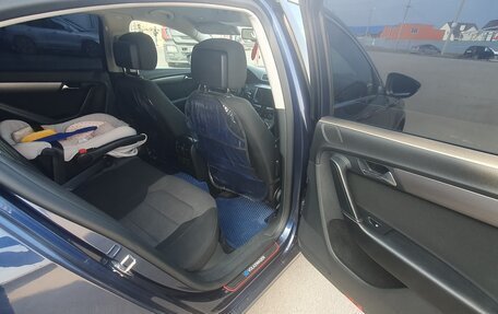 Volkswagen Passat B7, 2011 год, 1 060 000 рублей, 11 фотография