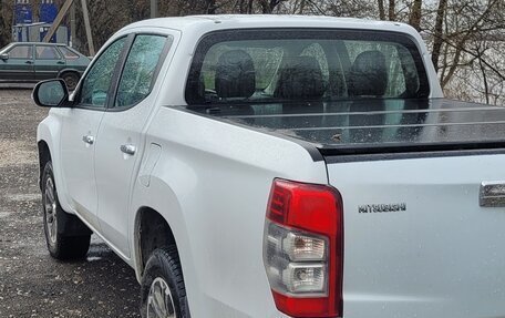 Mitsubishi L200 IV рестайлинг, 2019 год, 2 400 000 рублей, 6 фотография