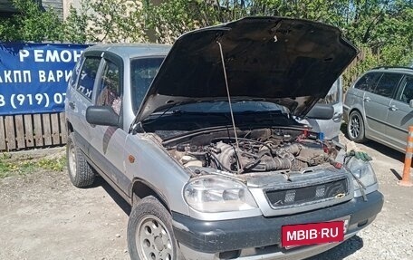 Chevrolet Niva I рестайлинг, 2003 год, 290 000 рублей, 2 фотография