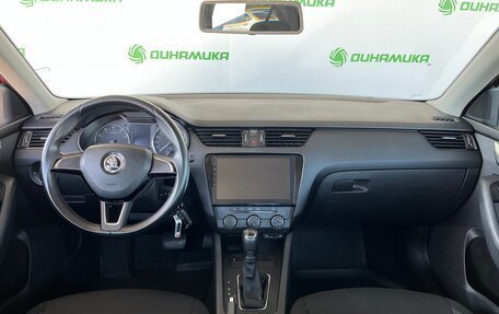 Skoda Octavia, 2017 год, 1 550 000 рублей, 10 фотография