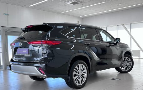 Toyota Highlander, 2024 год, 6 050 000 рублей, 6 фотография