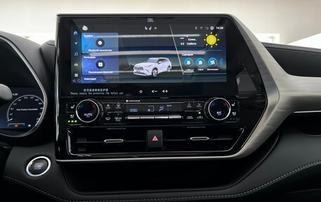 Toyota Highlander, 2024 год, 6 050 000 рублей, 37 фотография