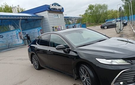 Toyota Camry, 2022 год, 3 600 000 рублей, 2 фотография