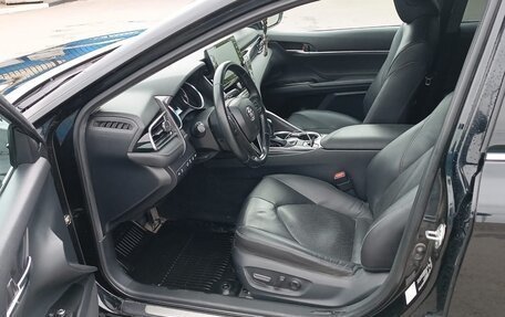 Toyota Camry, 2022 год, 3 600 000 рублей, 9 фотография