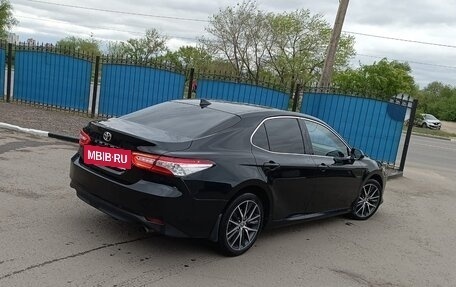 Toyota Camry, 2022 год, 3 600 000 рублей, 4 фотография