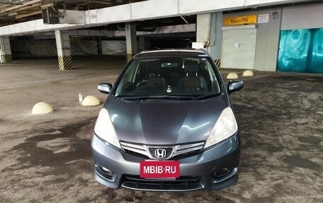 Honda Fit Shuttle I рестайлинг, 2012 год, 1 060 000 рублей, 2 фотография