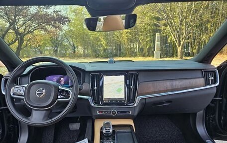 Volvo S90 II рестайлинг, 2022 год, 2 500 900 рублей, 7 фотография