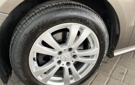 Mercedes-Benz B-Класс, 2012 год, 1 290 000 рублей, 23 фотография