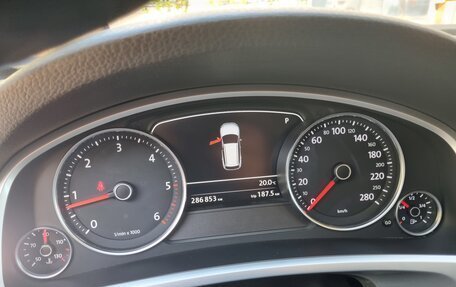 Volkswagen Touareg III, 2013 год, 2 200 000 рублей, 6 фотография